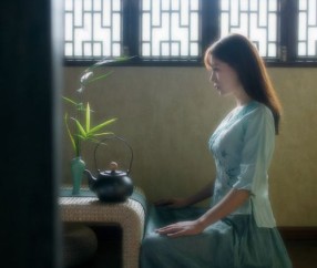 怀孕初期后右手发麻（怀孕早期右手麻木）